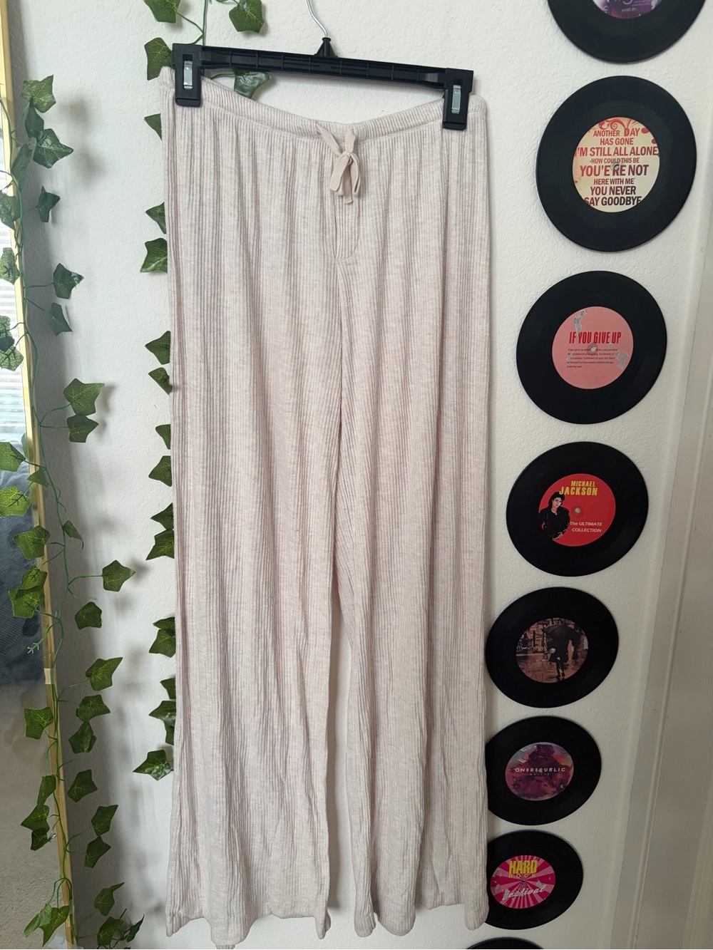Auden Ribbed Wide-Leg Lounge Pants in Light Beige